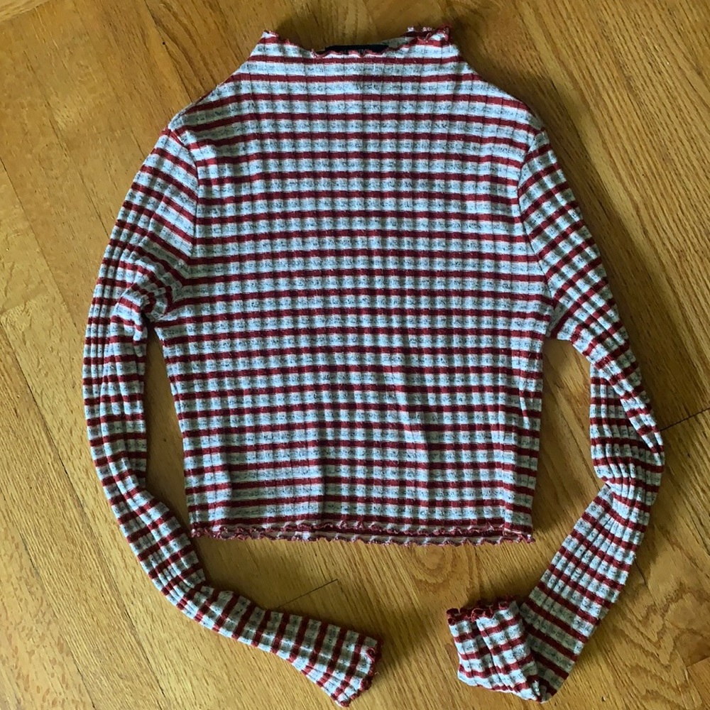 3/$20 Forever 21 90’s crop top small